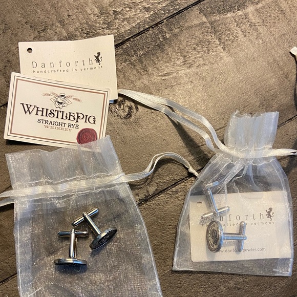 Cuff Links. Pewter. Whistle Pig Logo. Handcrafted by Danforth Pewter in Vermont - Picture 4 of 4